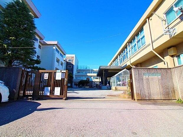市川市立第八中学校（約270m）