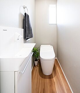 タンクレストイレ