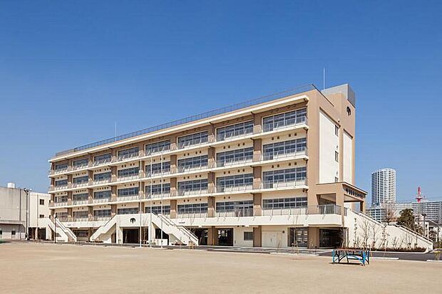 船橋市立湊中学校(約1,100m)