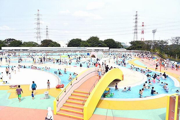 船橋市運動公園プール(約1,200m)