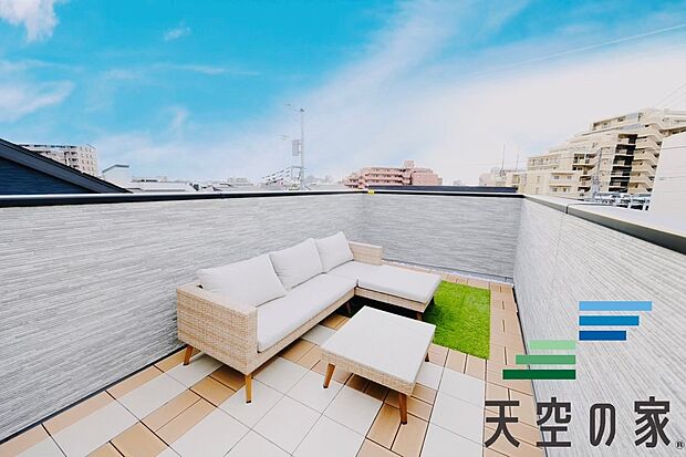 【内観写真】【同仕様】
スカイバルコニーでBBQやプールもできます！