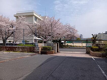 広島市立中広中学校 725m(10分)