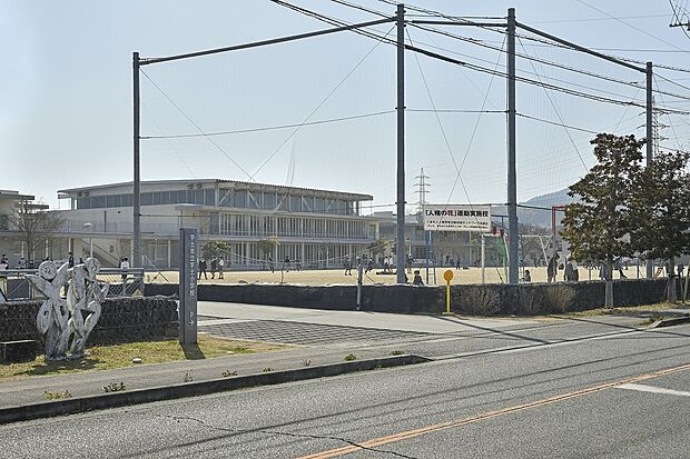 宇土小学校（約1,000m）