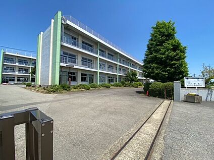 つくばみらい市立伊奈中学校 約3,400ｍ(徒歩約45分)