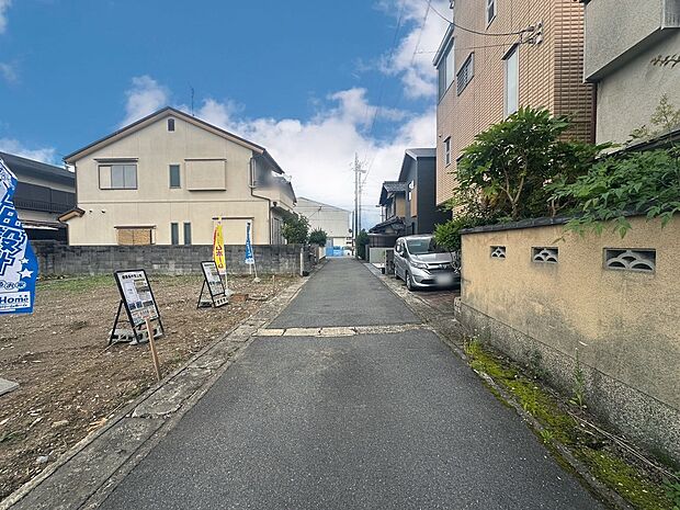 実際に現地の様子を見てみませんか?周辺施設も合わせてグルっとご案内いたします♪(R8.6撮影)