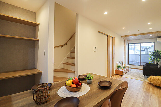 写真だけでは分からない、お家の雰囲気を見に行きませんか？周辺施設のご案内も致します♪
（写真撮影：2025年10月）