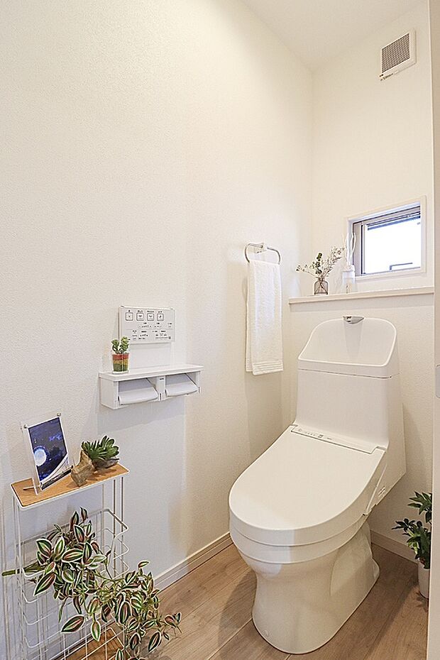 【【トイレ】】■ウォシュレット機能付き!