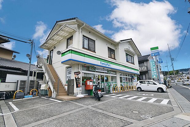 ファミリーマート向日洛西口店