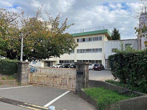 富里市立富里中学校（約2,500m）