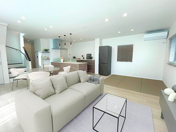 【LDK】家族とコミュニケーションがとりやすいLDKです。
※画像は実際の写真に家具・調度品をCG合成したものです。(2025年3月撮影)