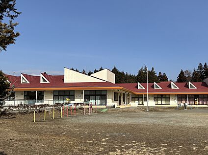 南箕輪村立中部保育園 340m(徒歩5分)