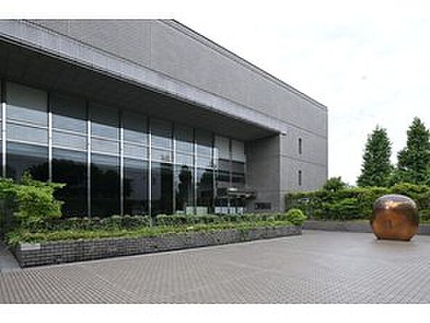 練馬区立美術館（約610m）