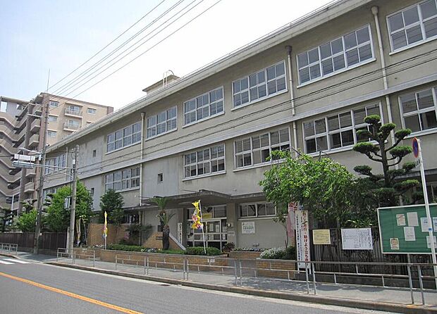小松小学校