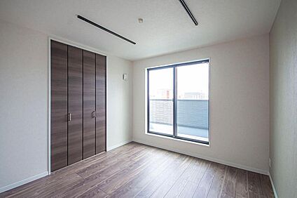 【本分譲地に建築可能な建物プラン例】