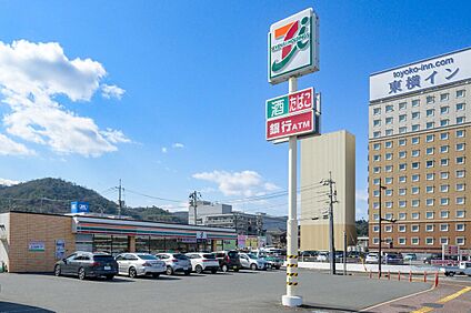 セブンイレブン　東広島駅前店 890ｍ(徒歩12分)