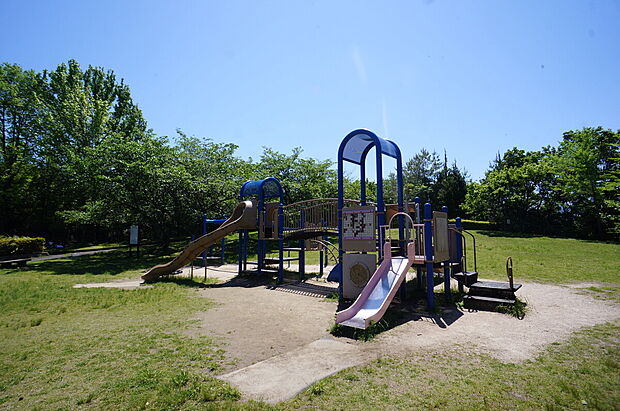 阿品公園（約220m）