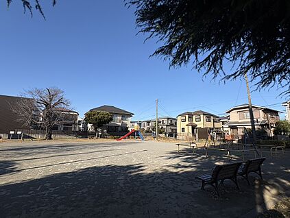 黒砂公園 約230ｍ(徒歩約３分)