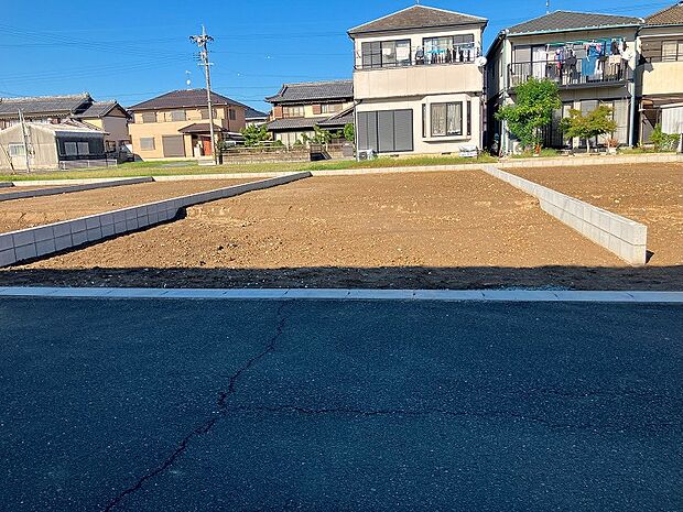 前面道路からNo.4を撮影(2025年11月撮影)