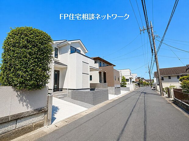 閑静な住宅地で子育て家族にピッタリ。毎日のお散歩も快適な緑に恵まれたエリアで、自然に包まれた穏やかな暮らしを実現するための、ゆとりある住環境が整っています。