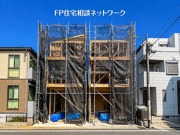 【現地外観写真】毎日のお散歩も快適な緑に恵まれた閑静な住宅地は、伸び伸びスローライフを叶えてくれます。自然豊富な季節の移ろいを身近に感じられる環境です。
