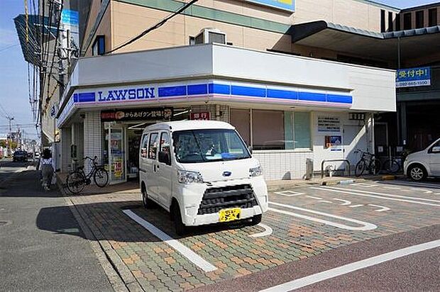 ローソン福岡若宮五丁目店（約500m）