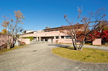 昭和町立押原小学校 現地から1030m～1060m。(徒歩13分～14分。)