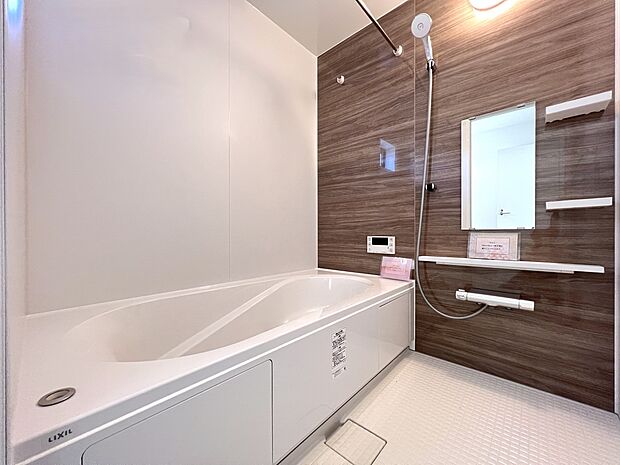オートバスシステム・浴室暖房換気乾燥機を搭載した1坪タイプの浴室(1号棟同仕様)