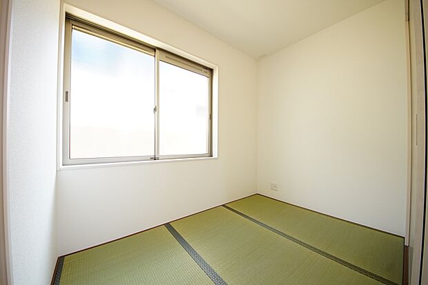 ホッと一息つける癒しのタタミコーナー(2号棟同仕様)