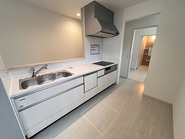 家事動線に配慮されたキッチンスペース　食洗機・浄水器付きです