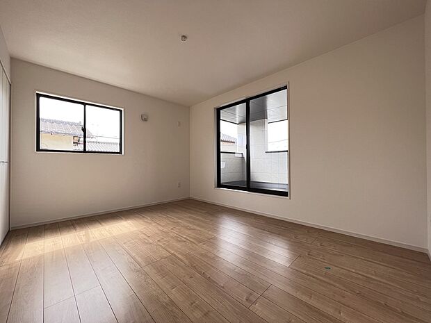 2階には洋室を4部屋ご用意いたします(1号棟同仕様)