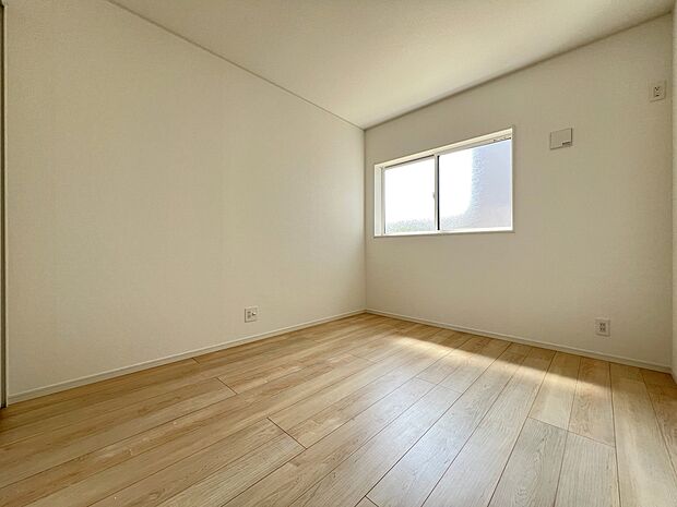 洋室4.5帖　2階には洋室を4部屋ご用意しました（同仕様）