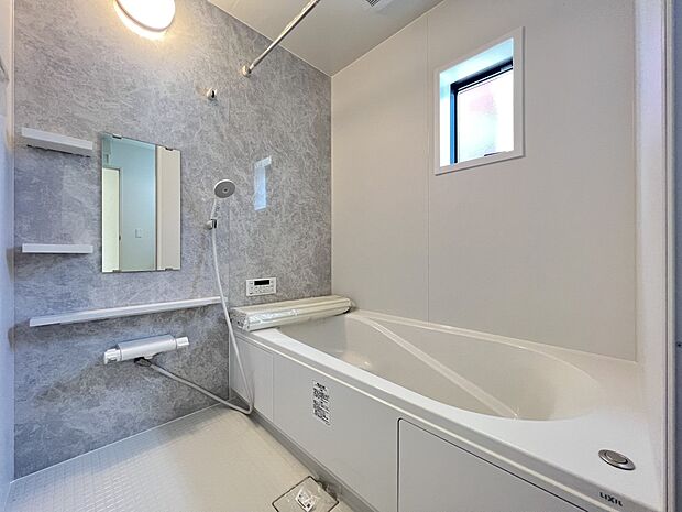 オートバスシステム・浴室暖房換気乾燥機を搭載した1坪タイプの浴室(1号棟同仕様)