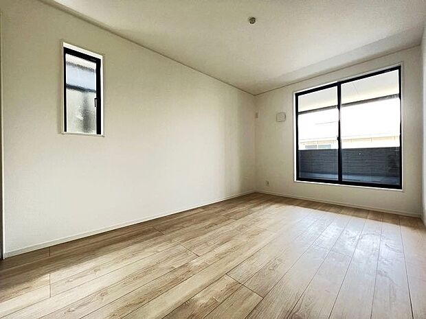 リビング以外に洋室3部屋、和室1部屋をご用意いたします(1号棟同仕様)