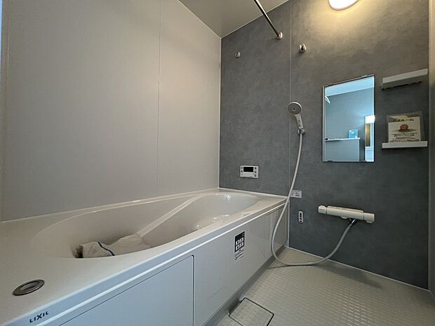 オートバスシステム・浴室暖房換気乾燥機を搭載した1坪タイプの浴室