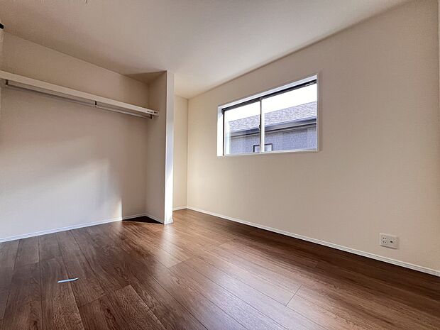 【洋室】洋室5.25帖 お子さまのお部屋としてもお使いいただけます(2号棟)