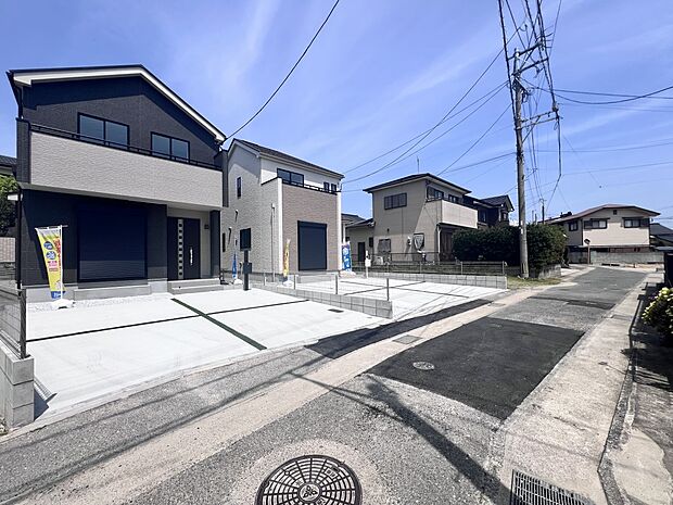 【前面道路含む現地写真】前面道路:南東側4m公道