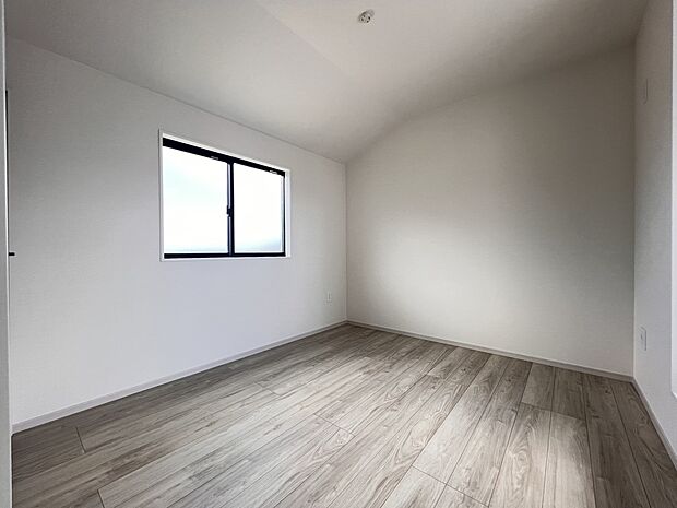 【洋室】洋室5.2帖 2階には洋室を4部屋ご用意いたしました