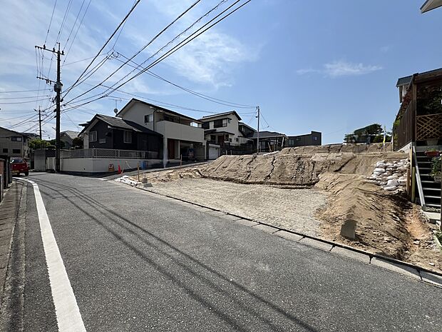 【前面道路含む現地写真】前面道路：南東側4.4ｍ公道