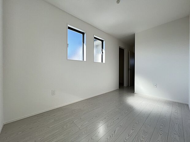 【洋室】洋室6帖 二面採光の明るいお部屋