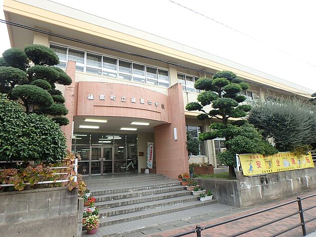 篠栗町立篠栗中学校(約800m・徒歩10分)