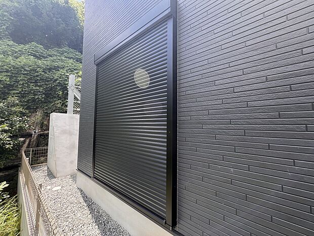 【防犯設備】防犯シャッター