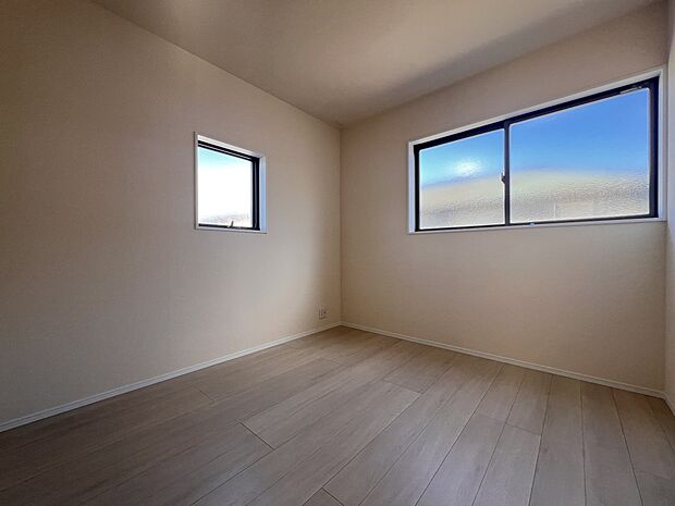 【洋室】洋室4.75帖　お子様のお部屋としてもお使いいただけます(1号棟)