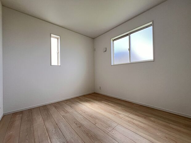 【洋室】洋室5.2帖　2階には洋室を4部屋ご用意いいたしました