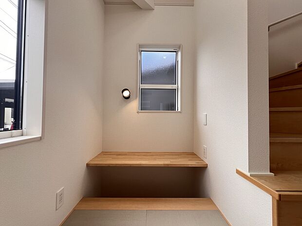 【同仕様写真(その他内観)】マルチスキップにはカウンター付き(同仕様)