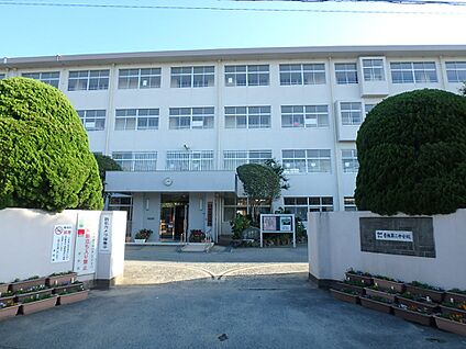 福岡市立香椎第二中学校 1700m(22分)