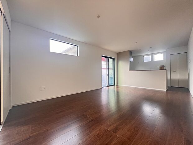 【同仕様写真(その他内観)】洋室を3部屋ご用意いたします(同仕様)