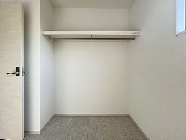 【収納】オープンタイプの収納スペース付(1号棟)