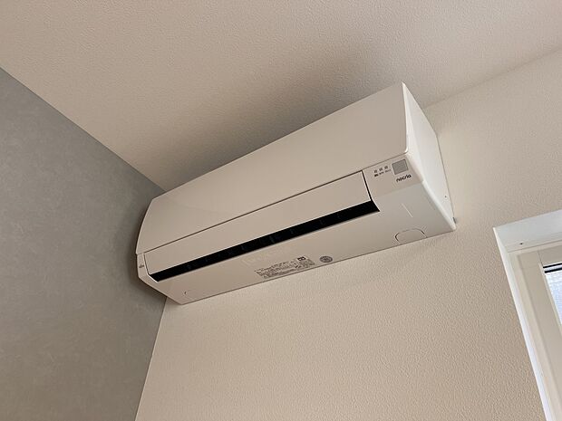 【その他設備】リビングエアコン