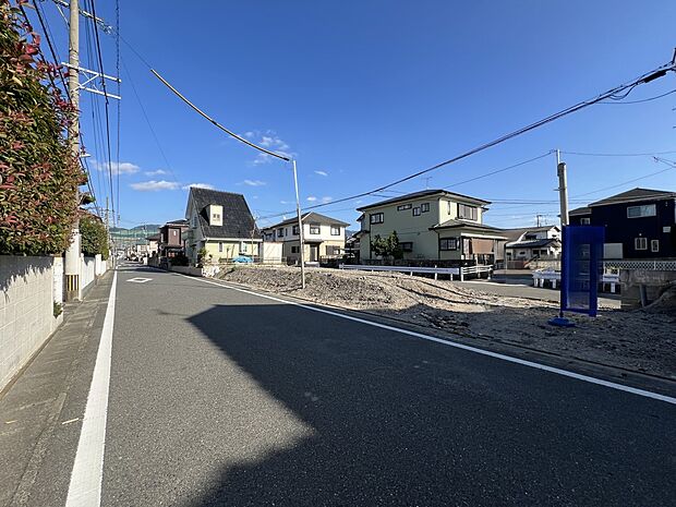 【前面道路含む現地写真】北西側6m公道