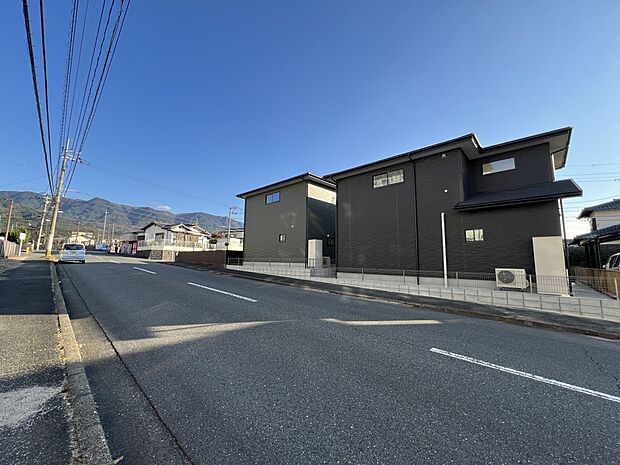 【前面道路含む現地写真】北側11.9m公道